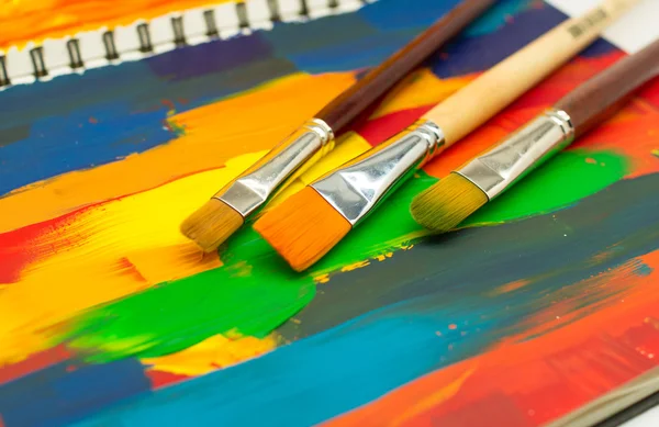 Art paints, palette, brushes — Stock Photo, Image