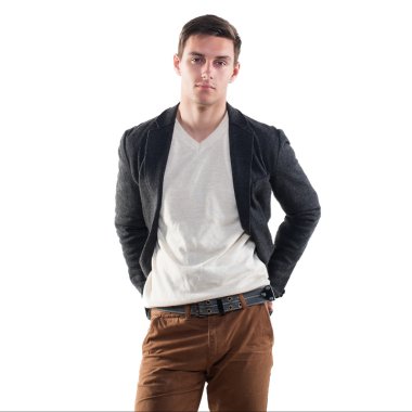 Yakışıklı genç adam.