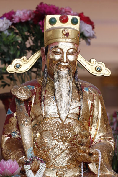 Китайское божество
.