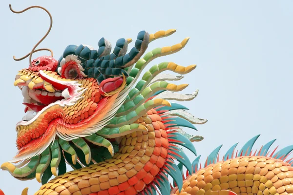 中国の彫刻のドラゴン. — ストック写真