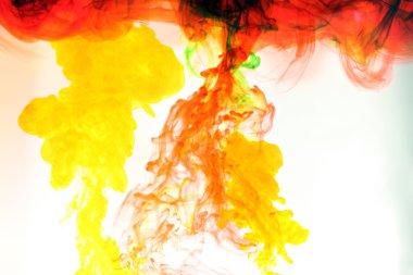 Karışım rengi duman su renk tarafından neden olduğu.