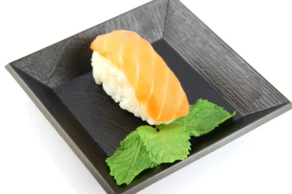 Sushi au thon dans le plat, Sushi est un aliment japonais . — Photo