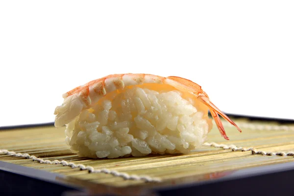 O Sushi de camarão no prato . — Fotografia de Stock