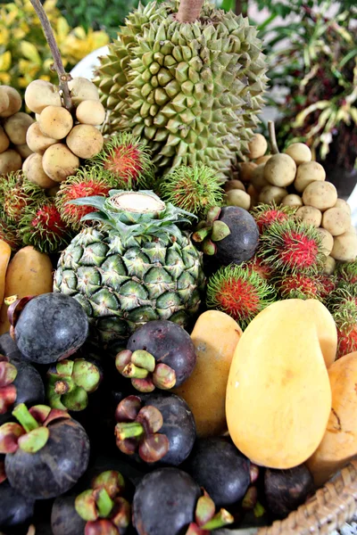Wiele owoców w Tajlandii. — Zdjęcie stockowe