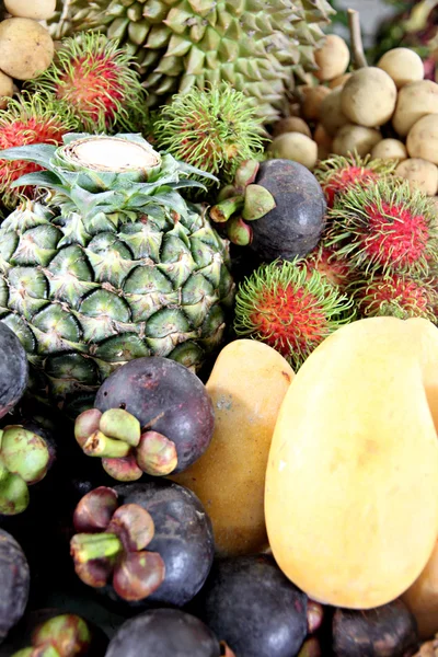 Muitas frutas na Tailândia . — Fotografia de Stock