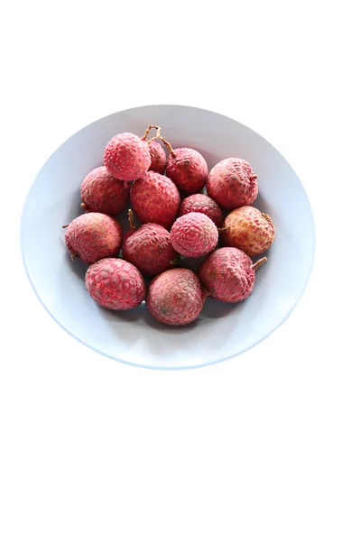 Litchi ou lichia no prato . — Fotografia de Stock