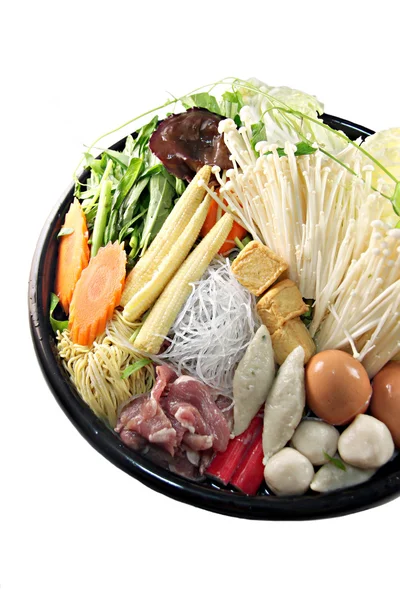 Ingredientes Sukiyaki en plato . — Foto de Stock