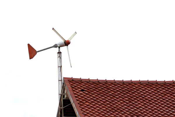 Turbine geplakt op dak. — Stockfoto