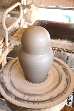 toprak veya toprak çömlek karışık.