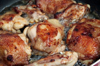 Kızarmış tavuk..