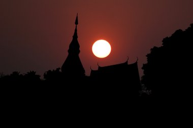 siluet Tay pagoda.