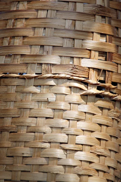 Bambu yapılmış sepet. — Stok fotoğraf