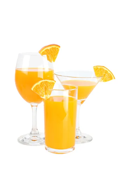 Glas met SAP van de sinaasappelen geïsoleerd. — Stockfoto