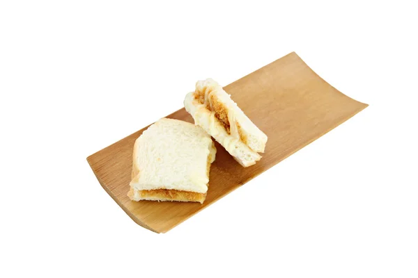 Brotsandwiches in Bambusschale. — Stockfoto