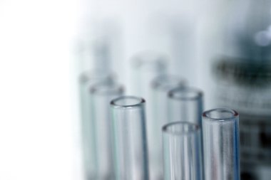 Laboratuvar birçok test tüpleri.