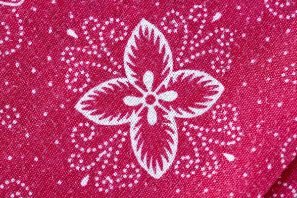 Tailandés Batik sarong de patrón de flor roja . — Foto de Stock