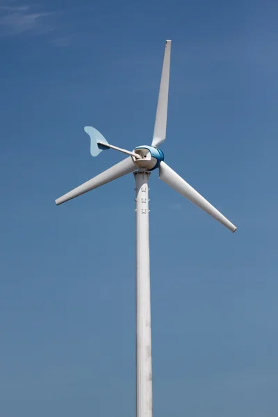 Větrné turbíny v provozu. — Stock fotografie