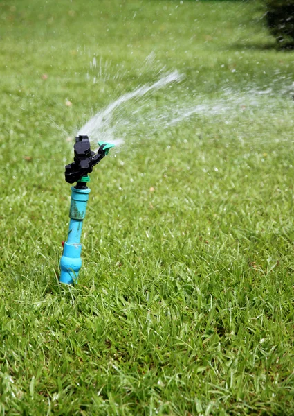 Sprinkler funktioniert. — Stockfoto