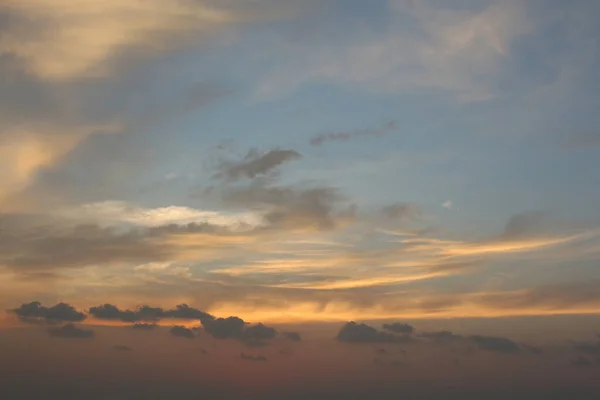 Ουρανός Και Σύννεφα Μετά Ηλιοβασίλεμα Θέα Στον Ουρανό Λυκόφως Για — Φωτογραφία Αρχείου