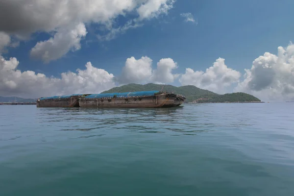 Schlepper Und Frachtschiffe Ankern Der Bucht Von Koh Sichang Dem — Stockfoto