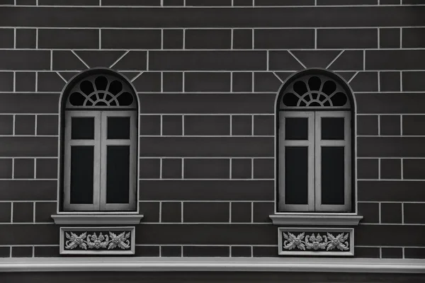 Чорне Старовинне Вікно Полірованій Кам Яній Стіні Дизайнерського Фону — стокове фото