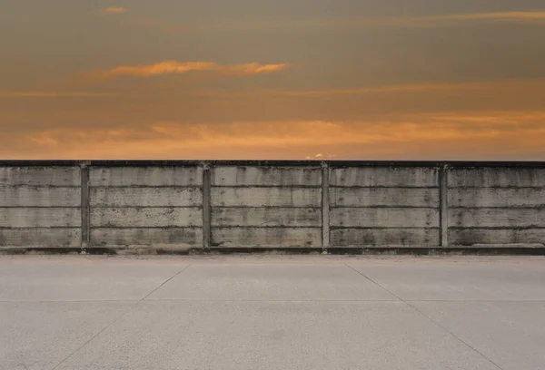 Betonnen Wand Schemerlucht Achtergrond Voor Design Concept Rechtenvrije Stockfoto's