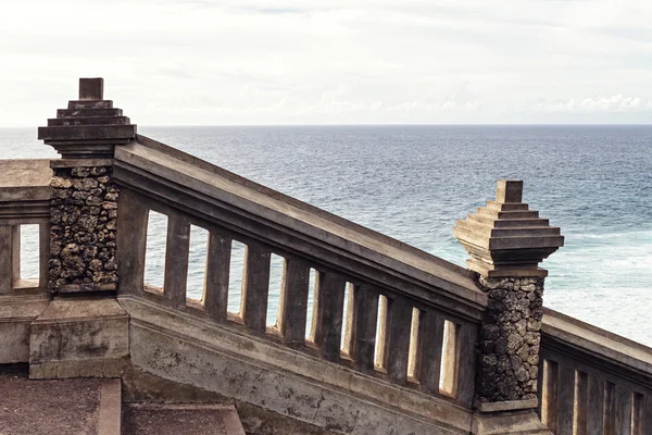 Stairs and ocean — Stock Photo, Image