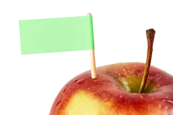 Frischer Apfel mit einem Schild — Stockfoto