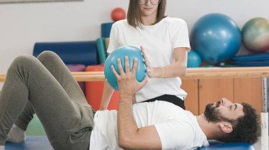 Pilates topuyla çekirdek güçlendirme egzersizleri