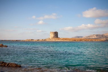 stintino kule kayalardan gördüm