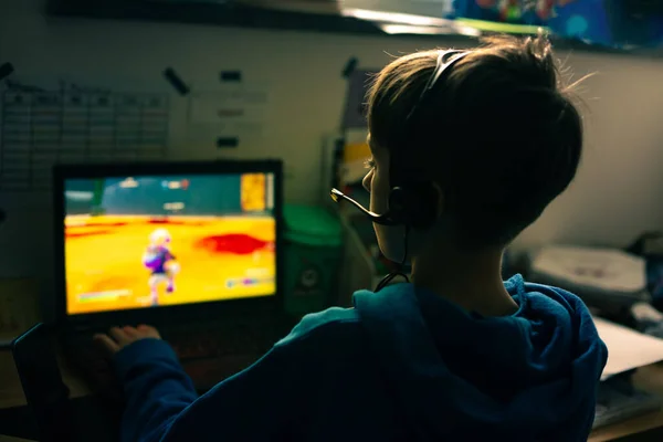 Giochi per bambini sul computer — Foto Stock