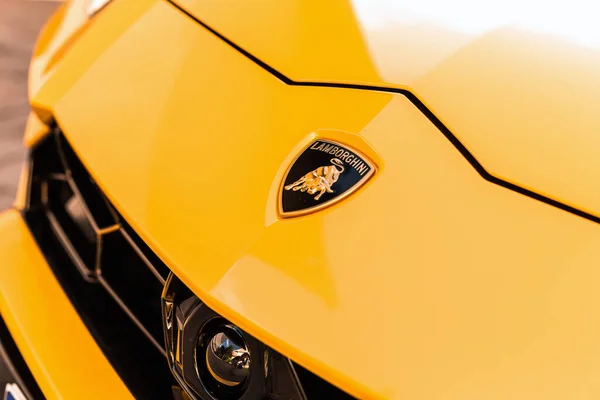 Supersamochód Lamborghini Urus — Zdjęcie stockowe