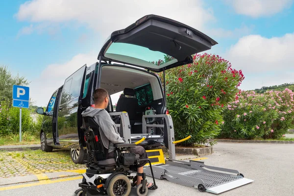 Vehículo accesible para discapacitados — Foto de Stock