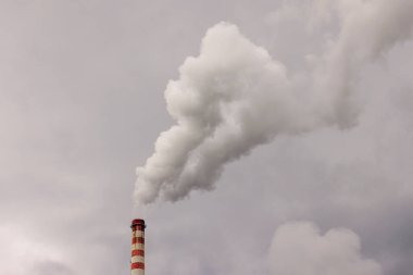 Thermal power plant smoke polluting air and enviroment