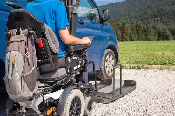 Man Disability Frequent Traveller Getting Van Using Wheelchair Lift Arriving — Zdjęcie stockowe