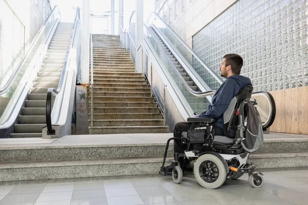 Person Disability Electric Wheelchair Stopping Bottom Inaccessible Staircase Unable Reach — Photo
