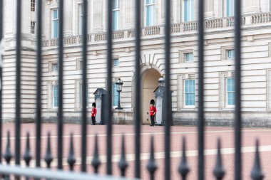 Londra, İngiltere - 11 Eylül 2022: Buckingham Sarayı Birleşik Krallık kraliyet konutu