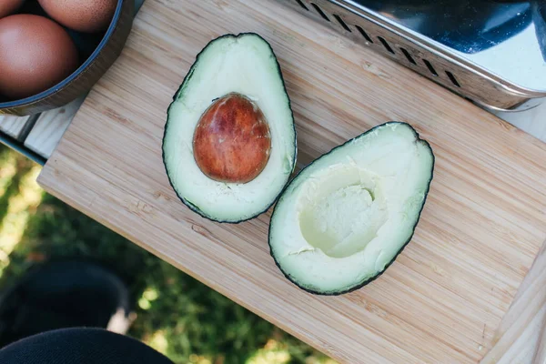 Avokado Eski Ahşap Masada Meyveler Sağlıklı Vejetaryen Yiyecekler Yaratıcı Yaz — Stok fotoğraf