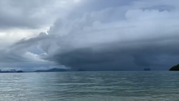 Time Lapse Storm Clouds Rain Sea Dramatic Sky Lighting Dark — Stockvideo