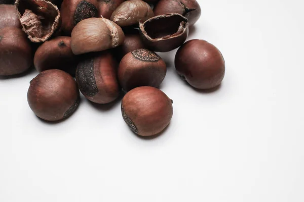Chestnuts White Background Pile Fresh Chestnuts Ready Roast Top View — ストック写真