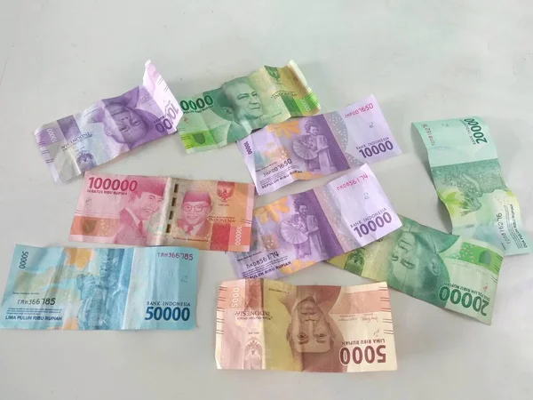 Papiergeld Indonesische Banknote Idr Rupiah Isoliert Auf Weißem Hintergrund — Stockfoto