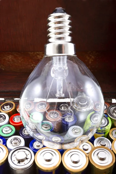 Lámpara y baterías — Foto de Stock