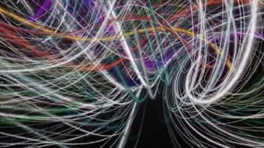 Yavaş çekimde çizgili dalga nesnesi ile fantastik video animasyonu, 4096x2304 döngü 4K