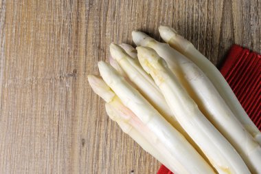 bir demet kuşkonmaz 2