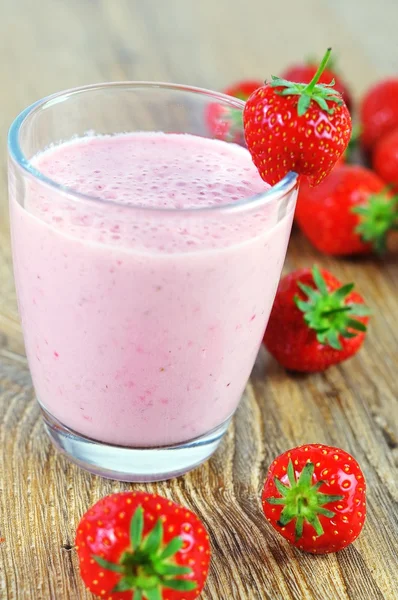 Strawberry milkshake — Stock Photo, Image