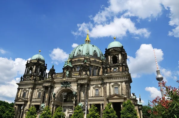 Berlin cathedral yaz