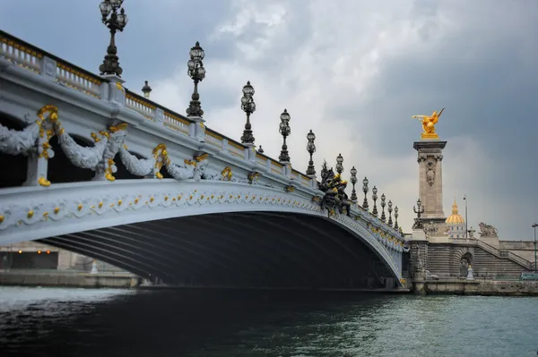 Панорама моста Александра III — стоковое фото