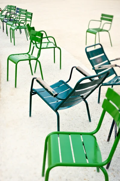 Металлические стулья — стоковое фото