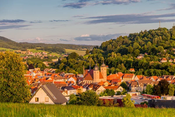 Spätsommerliche Abendwanderung Mit Blick Über Die Fachwerkstadt Schmalkalden Thüringen Deutschland — Stockfoto