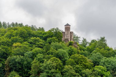 Steinbach-Hallenberg yakınlarındaki Thüringen Ormanı 'nda sonbahar keşfi turu
